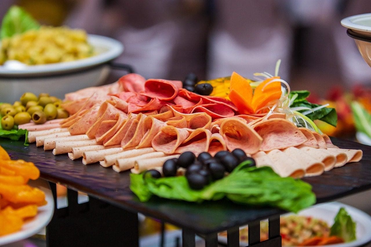 charcuterie-and-wine-event-tips